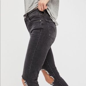 Levi’s 721 High Rise Skinny Jeans